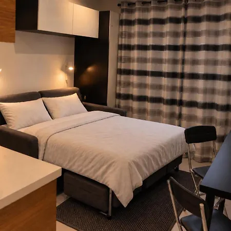 Studette Croisette Martinez Area Cannes